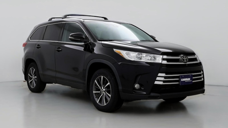 2019 Toyota Highlander XLE Hero Image