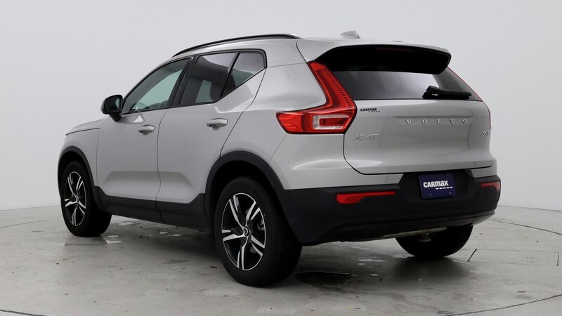 2024 Volvo XC40 B5 Core 2