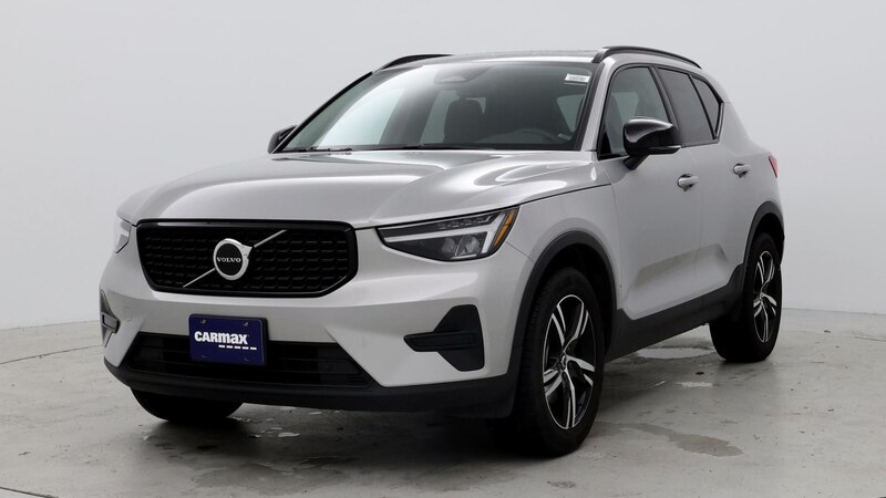 2024 Volvo XC40 B5 Core 4