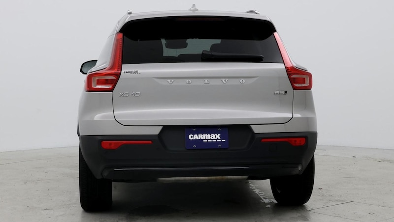 2024 Volvo XC40 B5 Core 6