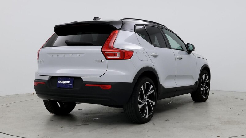 2021 Volvo XC40 T5 R-Design 8