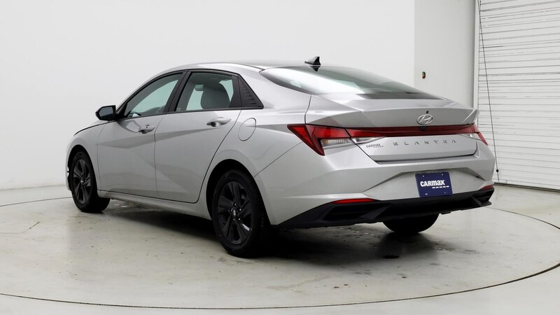 2022 Hyundai Elantra SEL 2