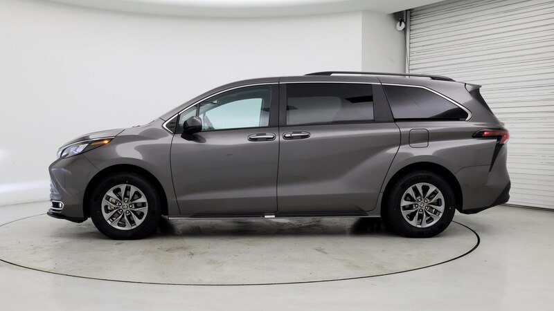 2024 Toyota Sienna Limited 3