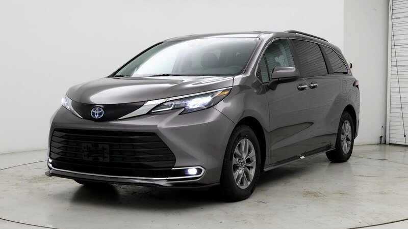 2024 Toyota Sienna Limited 4