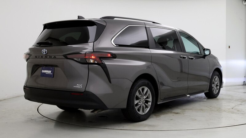 2024 Toyota Sienna Limited 8