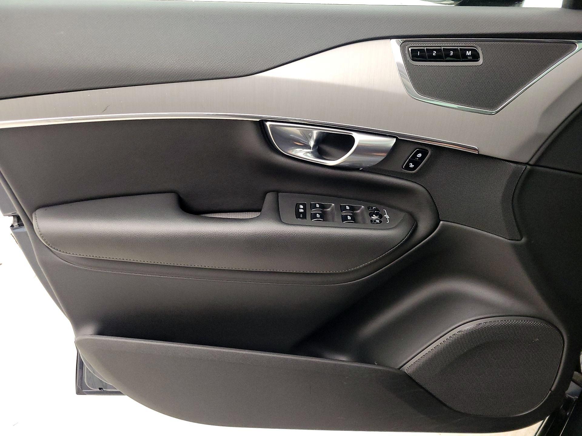 Thumbnail: 2023 Volvo XC90 - 12