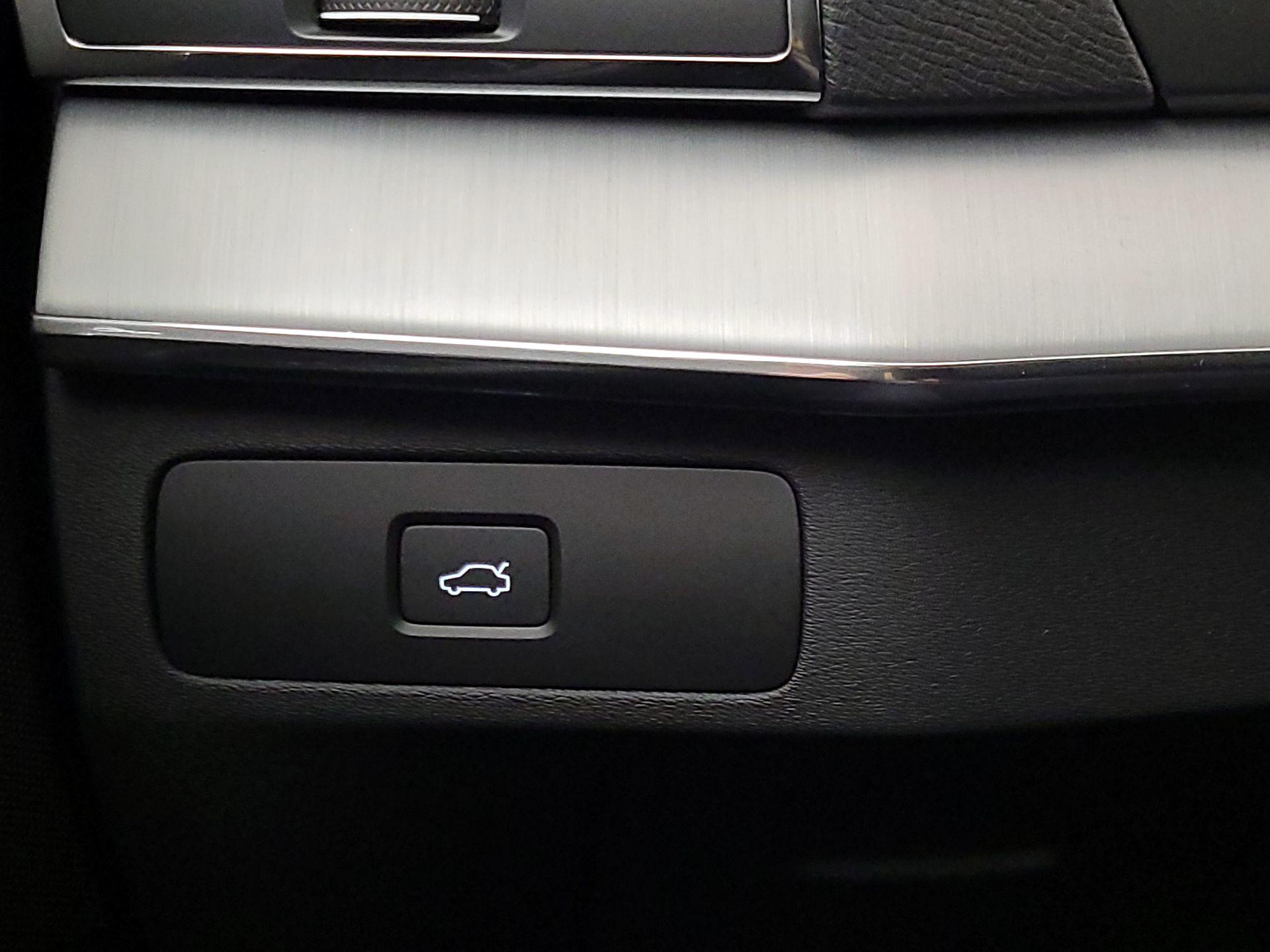 Thumbnail: 2023 Volvo XC90 - 13