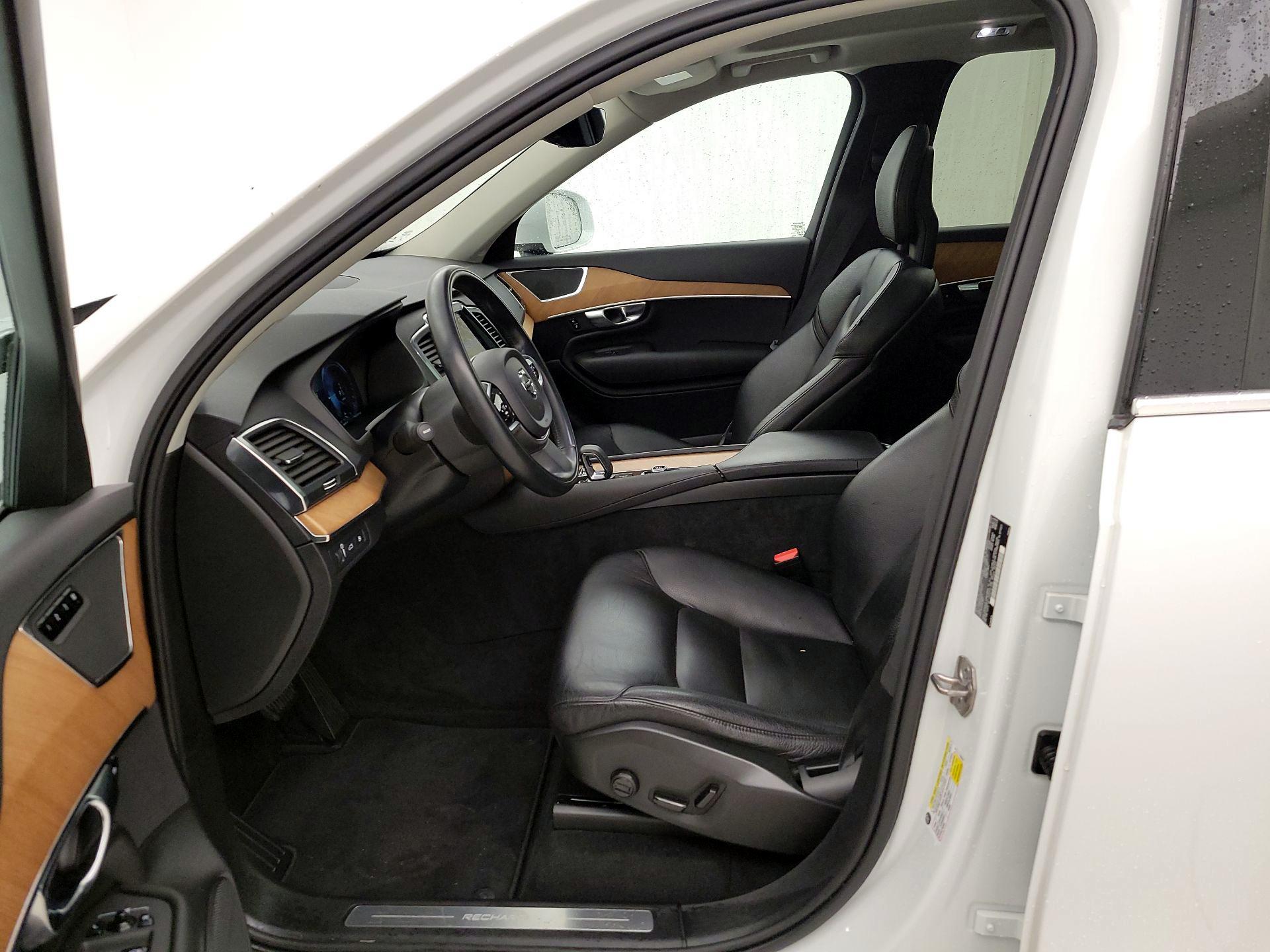 Thumbnail: 2022 Volvo XC90 - 11