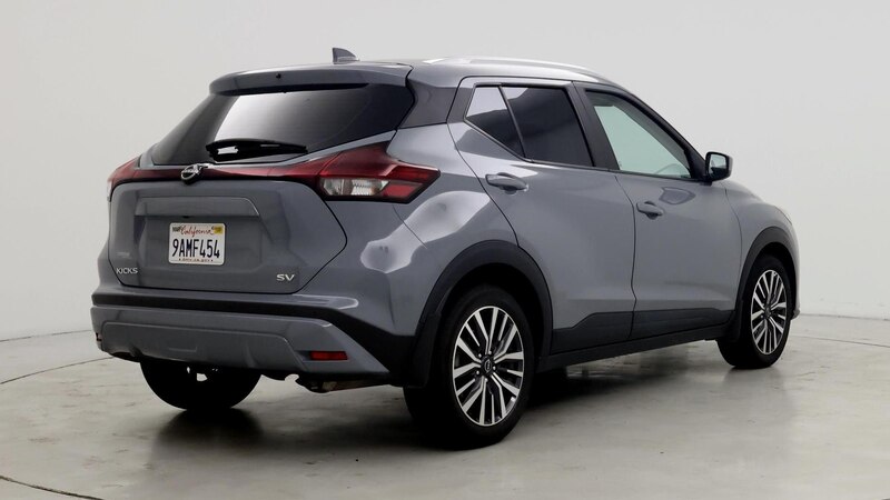 2022 Nissan Kicks SV 8