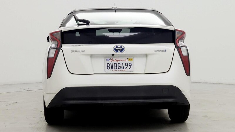 2016 Toyota Prius Three 6