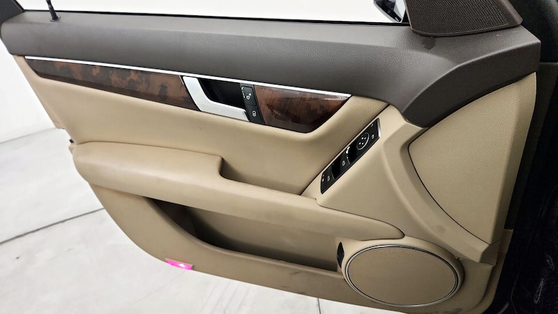2014 Mercedes-Benz C-Class C 250 12