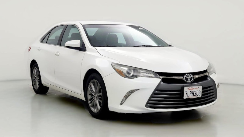 2015 Toyota Camry SE Hero Image