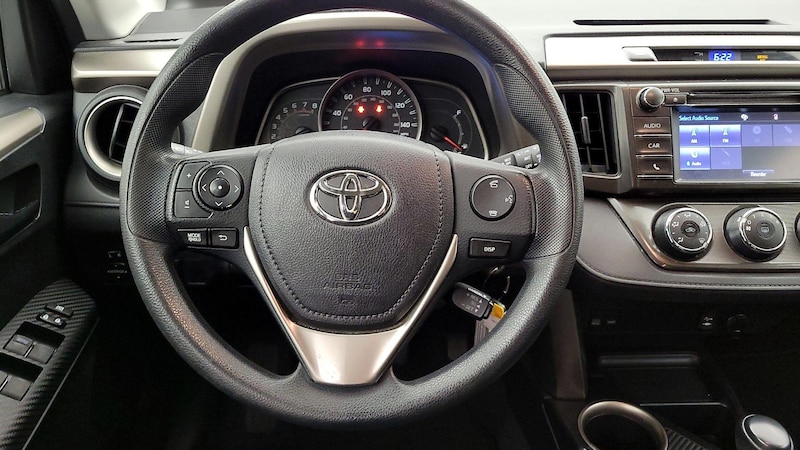 2015 Toyota RAV4 LE 10