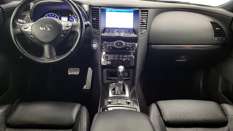 2015 INFINITI QX70  9