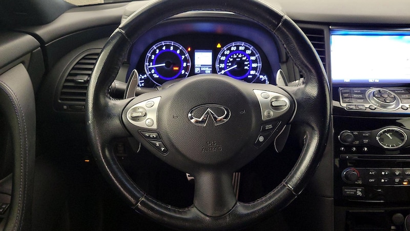 2015 INFINITI QX70  10