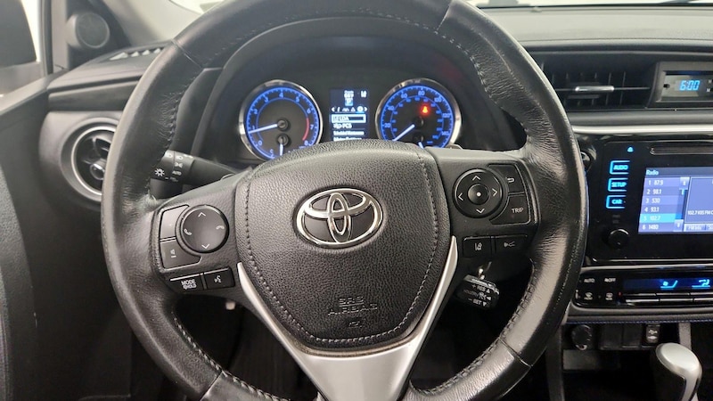 2019 Toyota Corolla SE 10