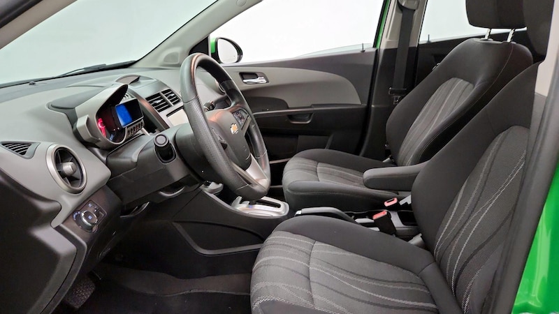 2015 Chevrolet Sonic LT 11