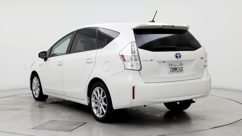 2013 Toyota Prius v Five 2