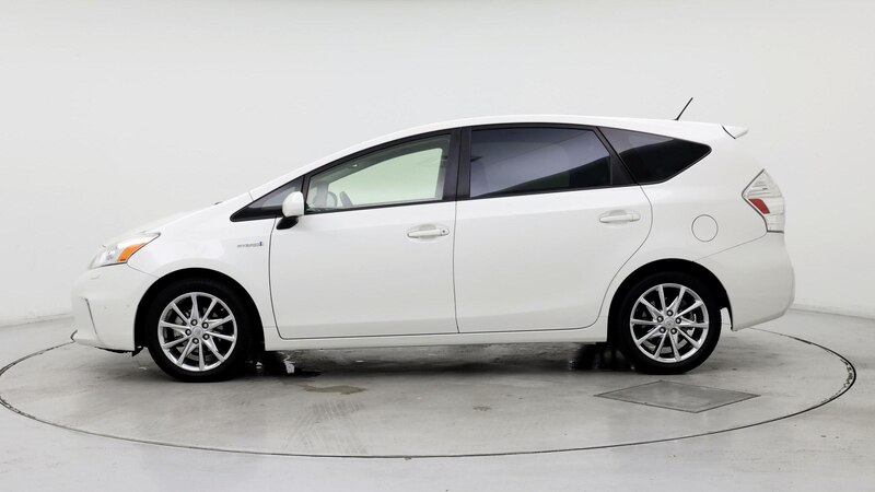 2013 Toyota Prius v Five 3