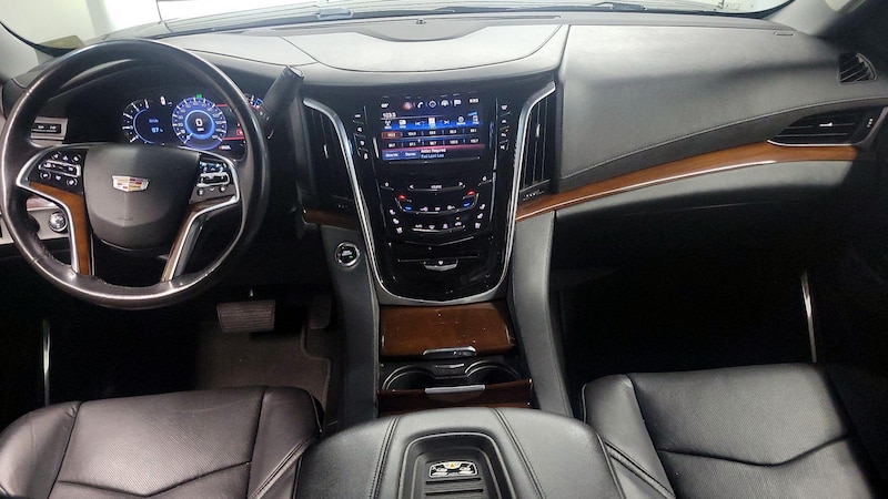 2019 Cadillac Escalade Premium Luxury 9