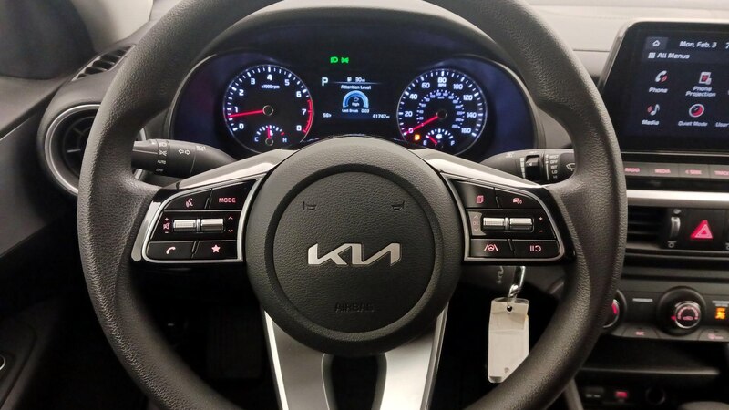 2023 Kia Forte LXS 10