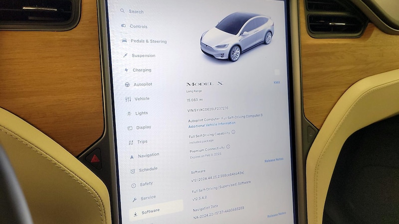 2020 Tesla Model X Long Range 13