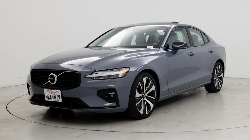 2022 Volvo S60 B5 Momentum 4