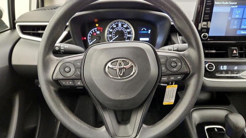 2022 Toyota Corolla LE 10