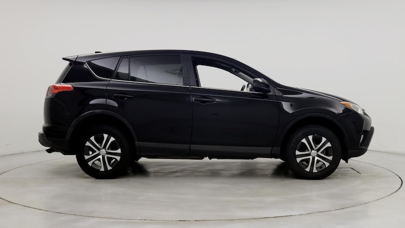 2018 Toyota RAV4 LE 7