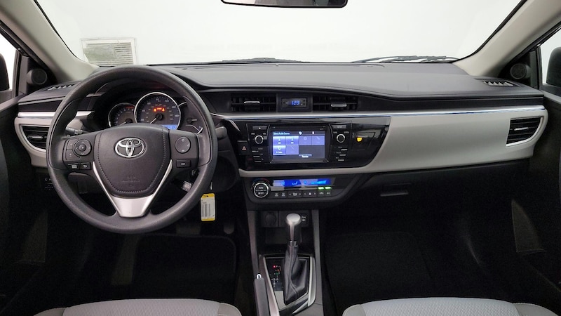 2016 Toyota Corolla LE 9