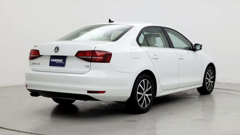 2017 Volkswagen Jetta SE 8