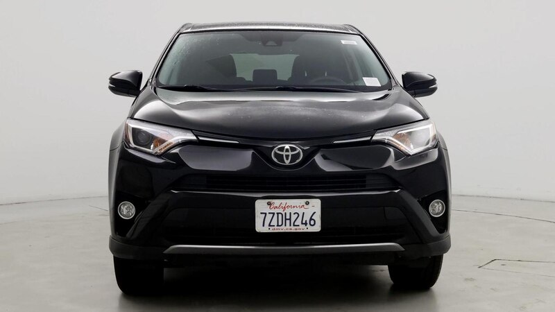 2017 Toyota RAV4 XLE 5