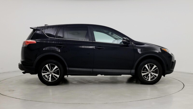 2017 Toyota RAV4 XLE 7