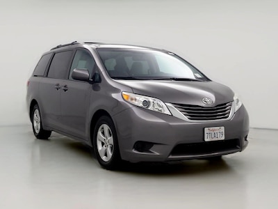 2016 Toyota Sienna LE -
                Irvine, CA