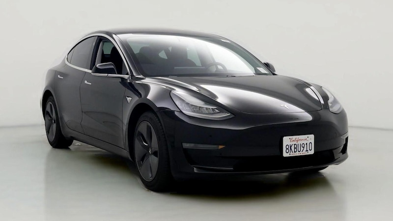 2019 Tesla Model 3 Standard Range Hero Image