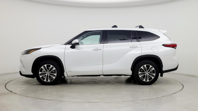 2022 Toyota Highlander XLE 3