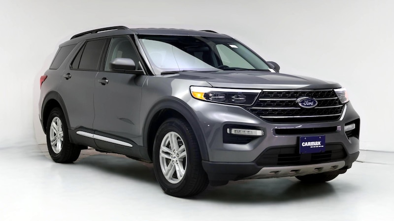 2023 Ford Explorer XLT Hero Image