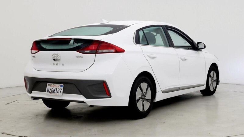 2022 Hyundai Ioniq SE 8