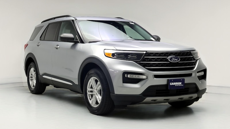 2023 Ford Explorer XLT Hero Image