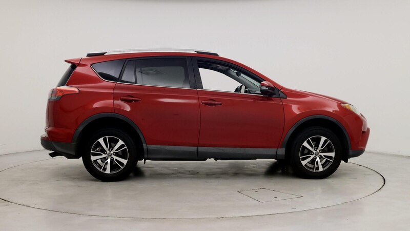 2016 Toyota RAV4 XLE 7