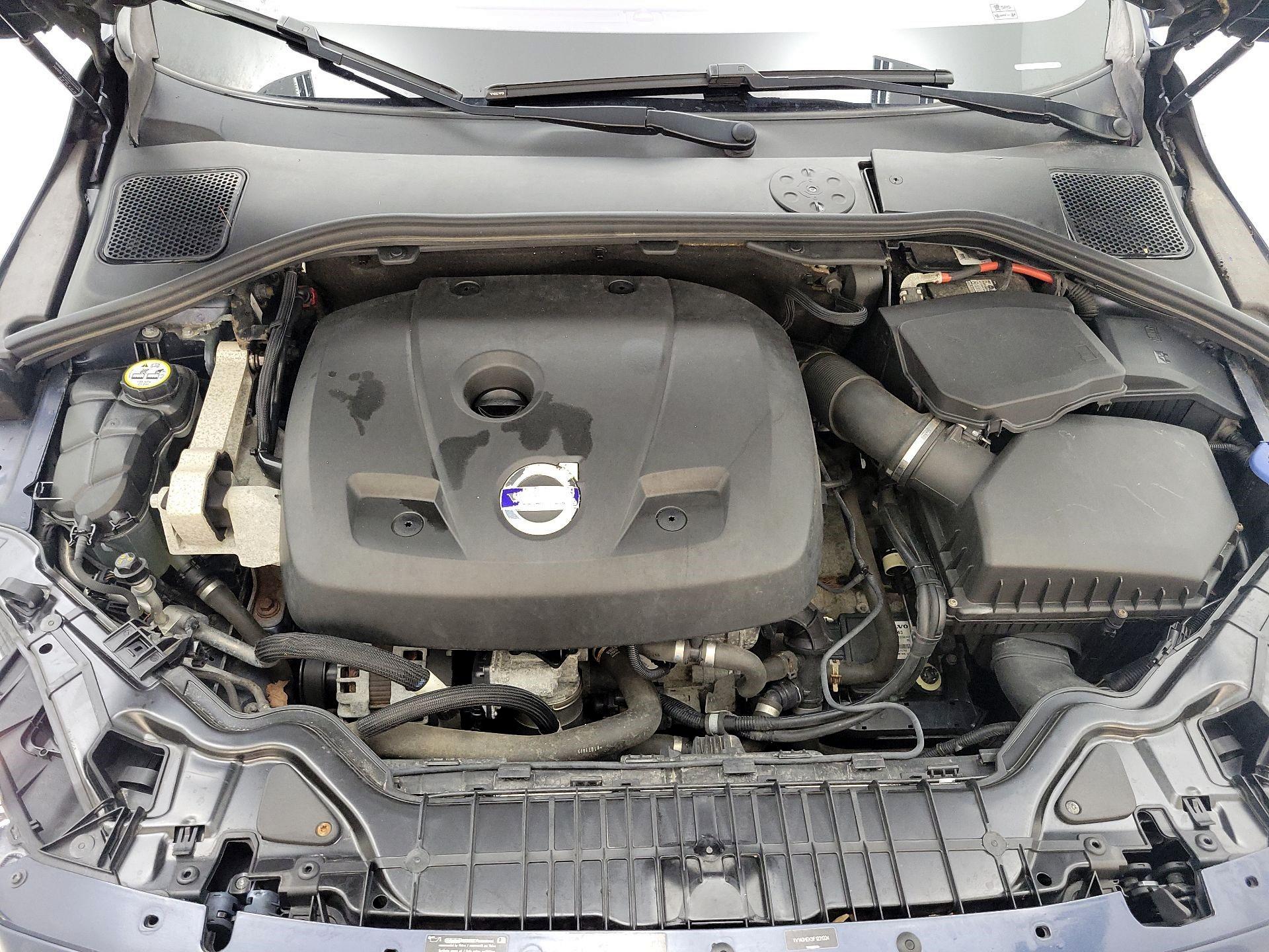 Thumbnail: 2015 Volvo V60 - 20