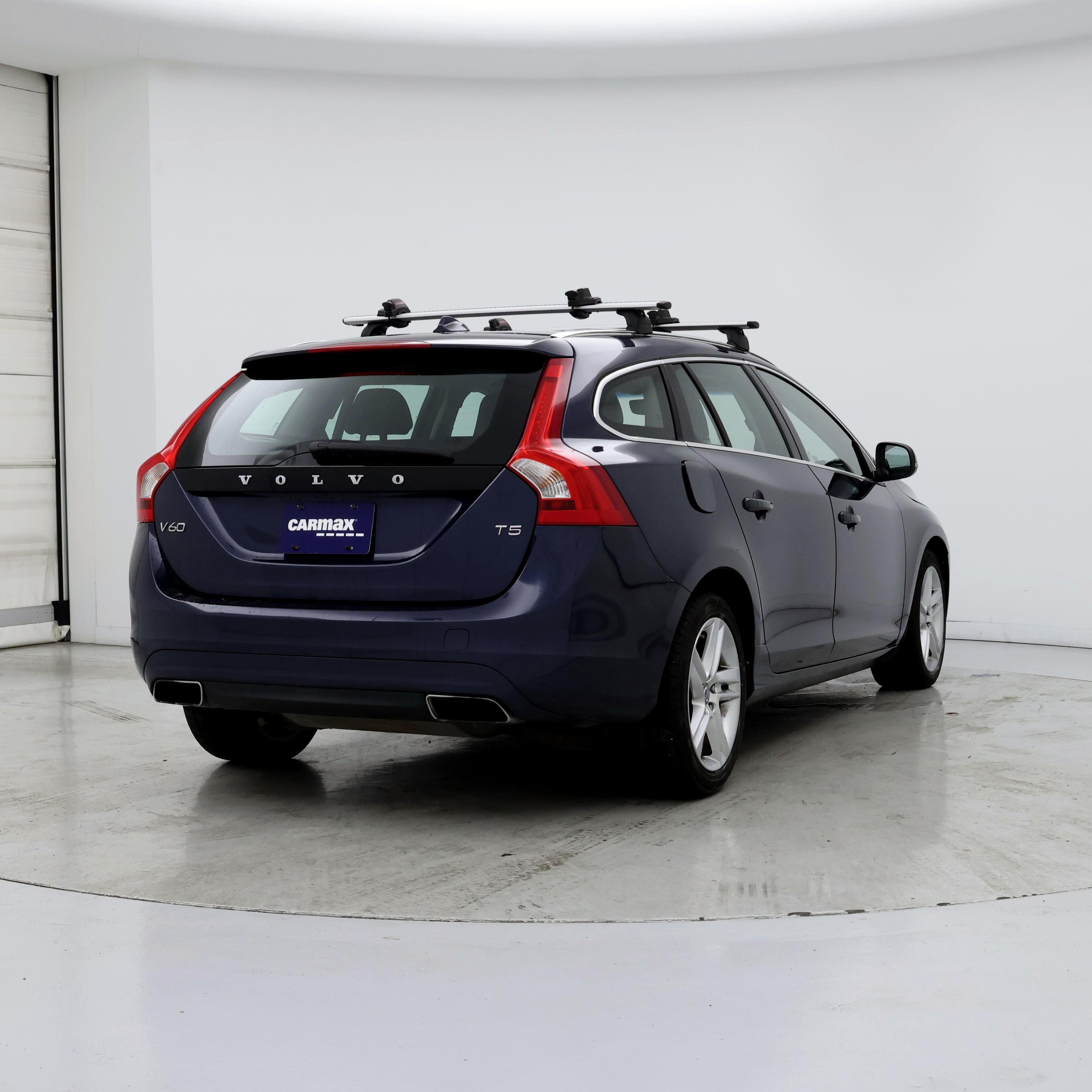 Thumbnail: 2015 Volvo V60 - 8