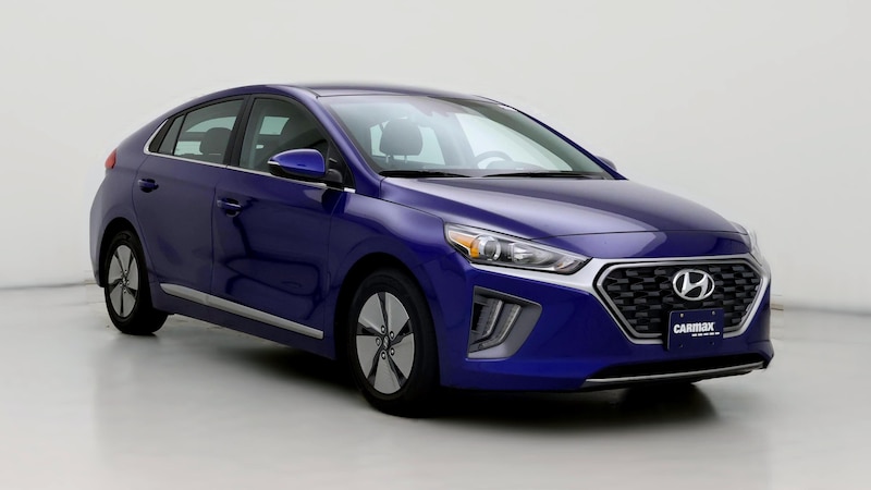 2022 Hyundai Ioniq SE Hero Image