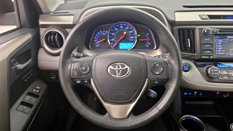 2015 Toyota RAV4 Limited 10