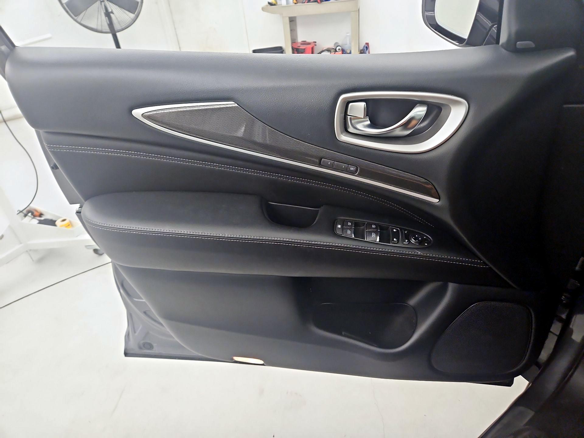 Thumbnail: 2020 INFINITI QX60 - 12