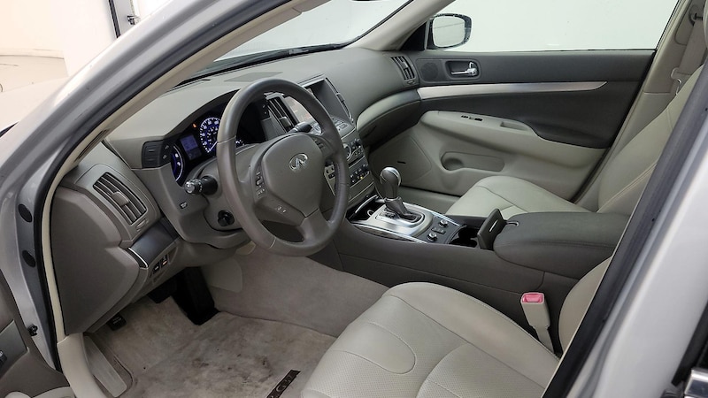 2013 INFINITI G37 X 11