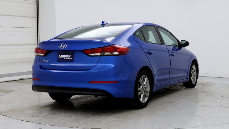 2017 Hyundai Elantra SE 8