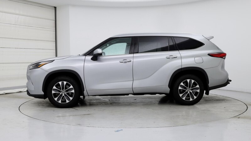 2022 Toyota Highlander XLE 3