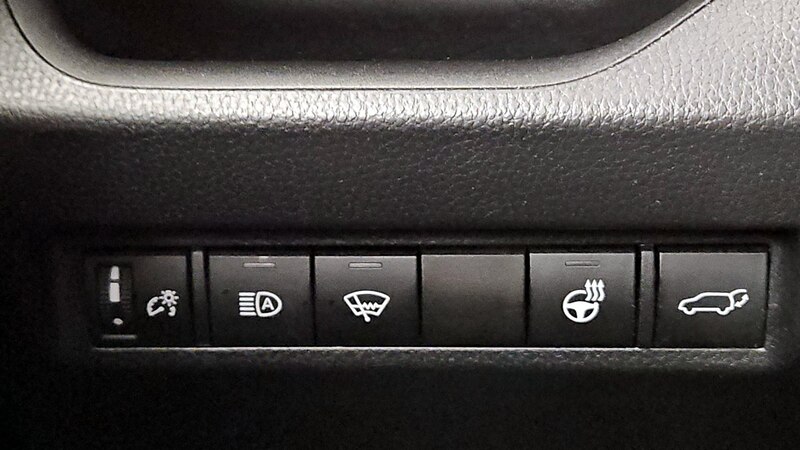 2022 Toyota RAV4 XLE 13