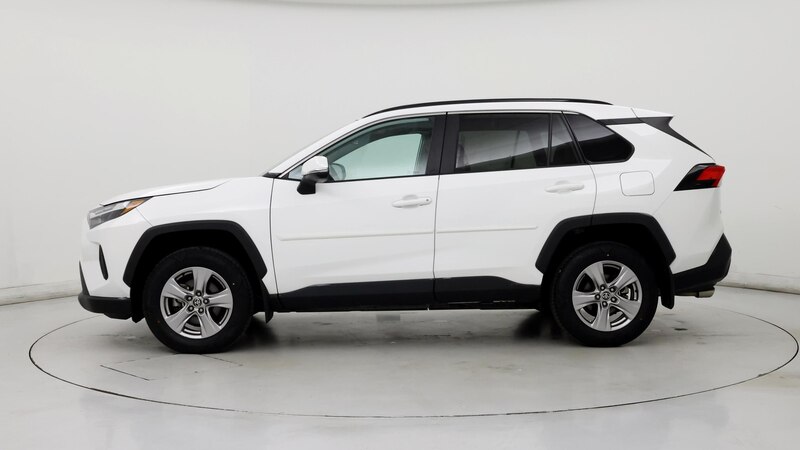 2022 Toyota RAV4 XLE 3